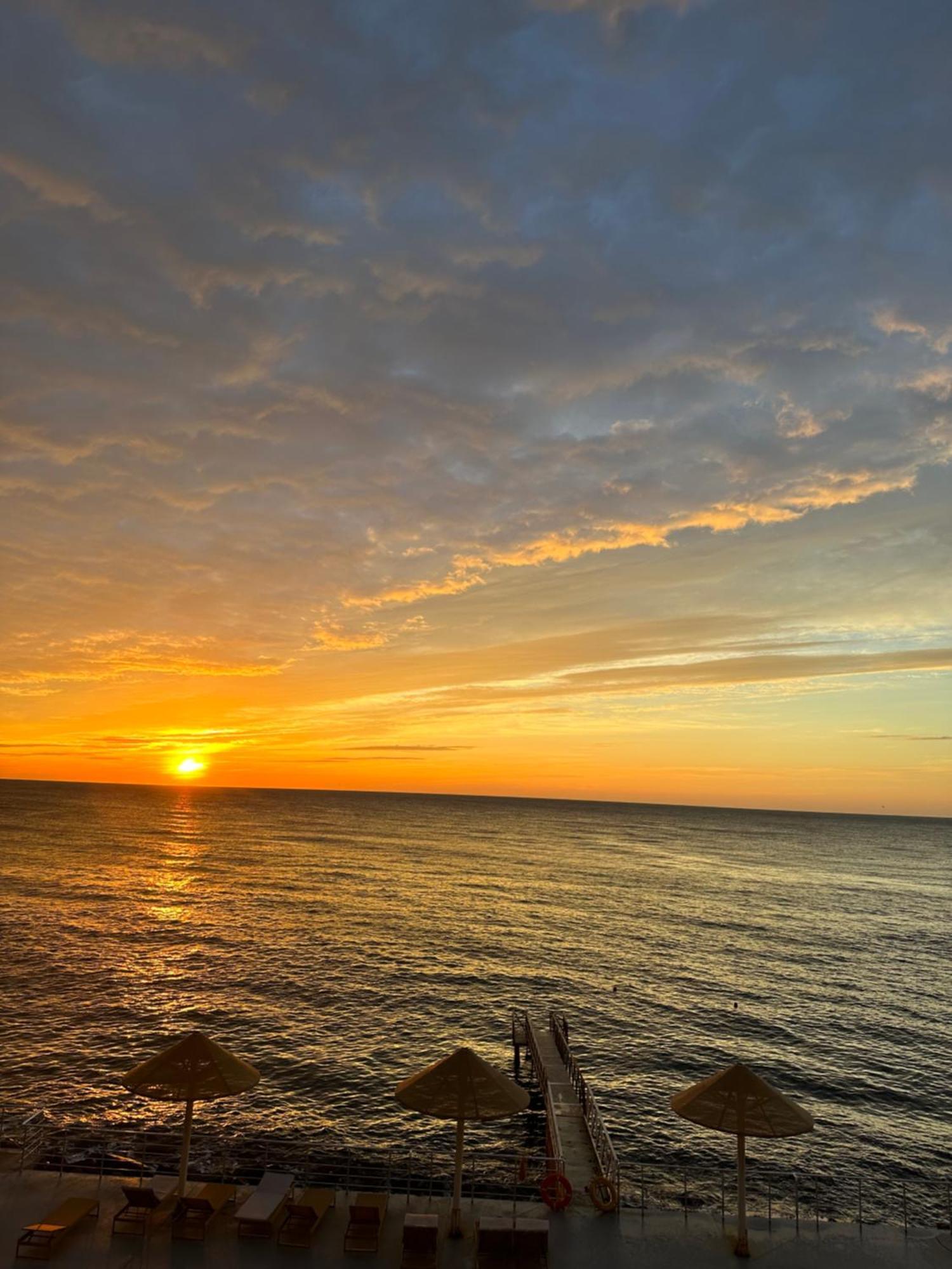 Maristella Marine Residense Hotel Apartment Одеса Екстер'єр фото