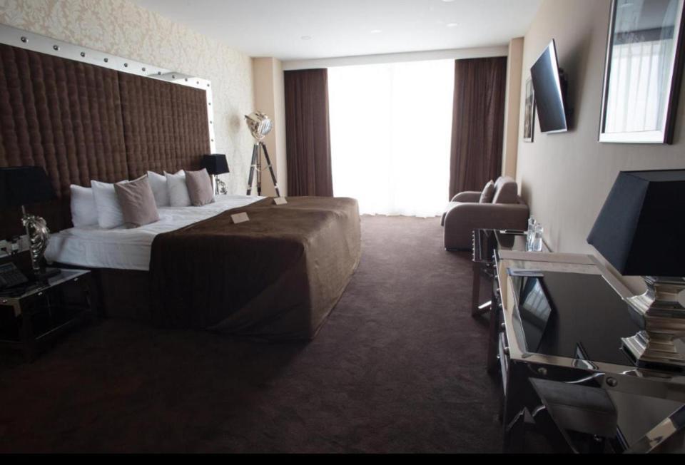Maristella Marine Residense Hotel Apartment Одеса Екстер'єр фото